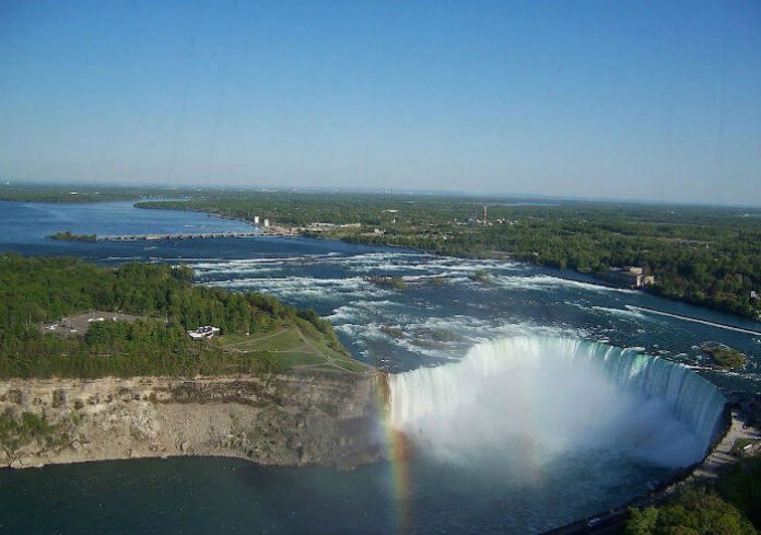 Discounted rate for helicopter ride over Niagara Falls trip savings