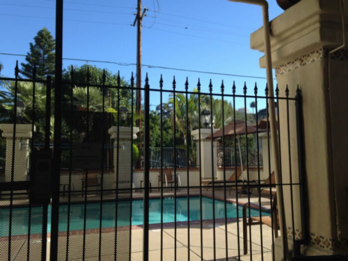 Courtyard Marriott Outdoor Pool San Diego CA