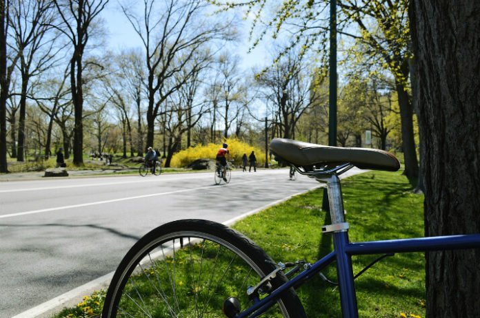 Cental Park bike tour with NYC licensed tour guide $20 off discount