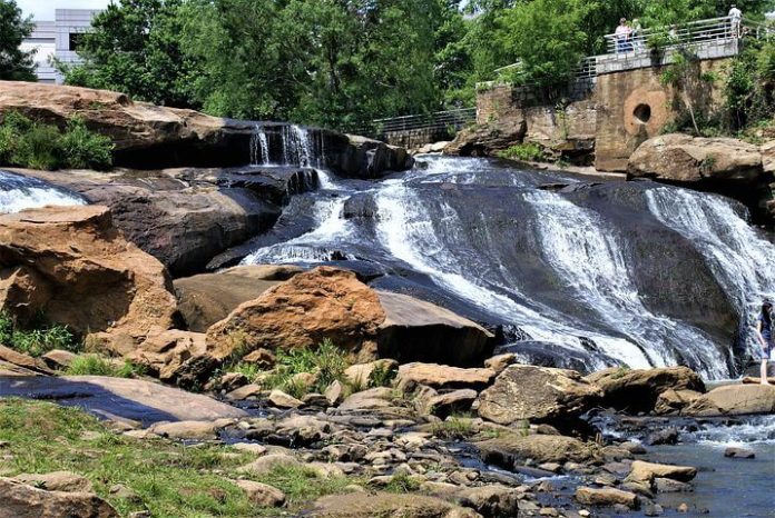 Save money on Greenville South Carolina Hilton hotels with discounted rate