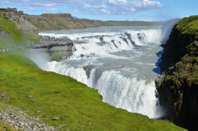 Save money on Iceland day trip from Reykjavik to Golden Circle Thingvellir Keno Geysir Gullfoss Waterfall