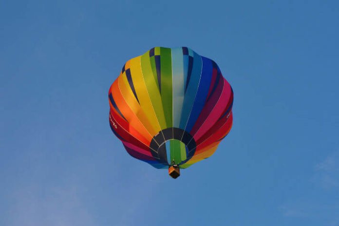 Save money on hot air balloon ride over Del Mar Southern California oceans & mountains