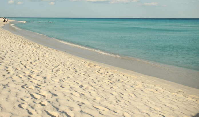 Mexican Caribbean romantic vacation savings at AAA 4 diamond all suite beach resort in Playa Del Carmen