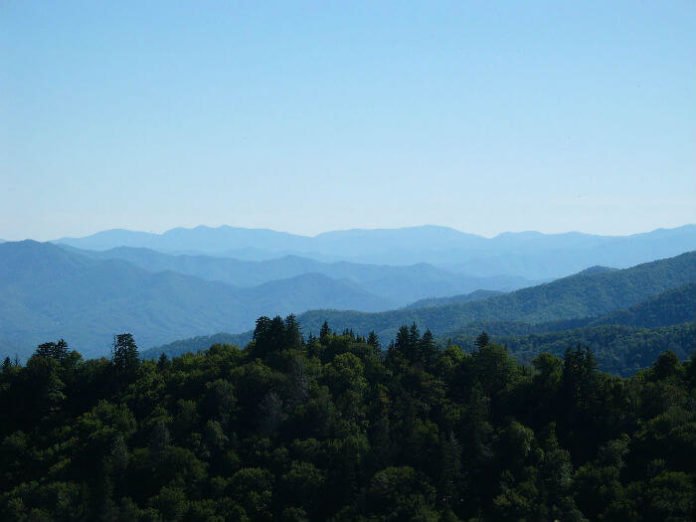 Save money on Sevierville Tennessee family vacation in the mountains.