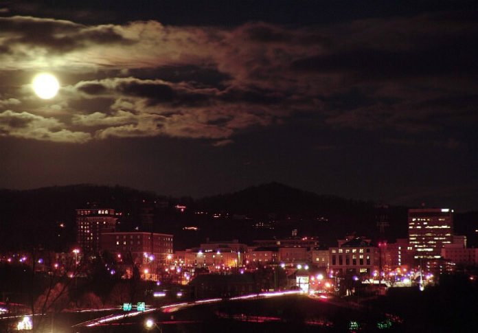 Save money on Asheville ghost walking tour & Mystery museum