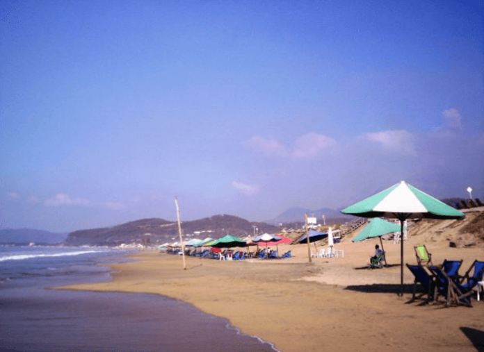 Manzanillo hotel deals Costa Brava, Real Posada, Fiesta Mexicana, Camino Real, Pez Vela