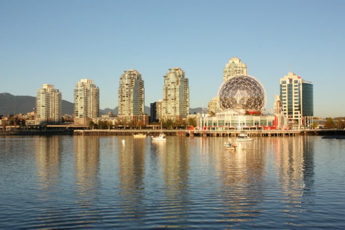 Top 15 Vancouver hotel deals Four Seasons Fairmont Pinnacle Executive Suites