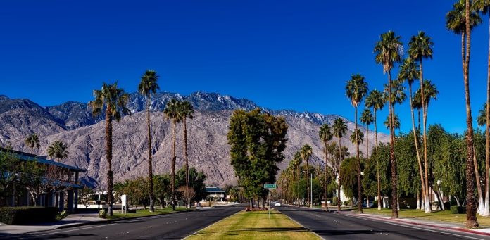 Save 30% on California hotels Palm Canyon Resort & Desert Isle of Palm Springs by Diamond Resorts, Embarc Palm Desert