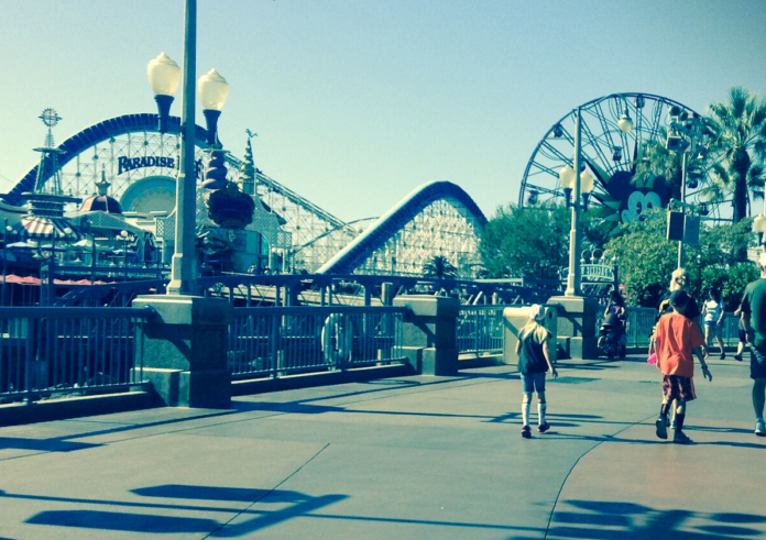 15% off hotel within walking distance of California Adventure, Disneyland & Downtown Disney