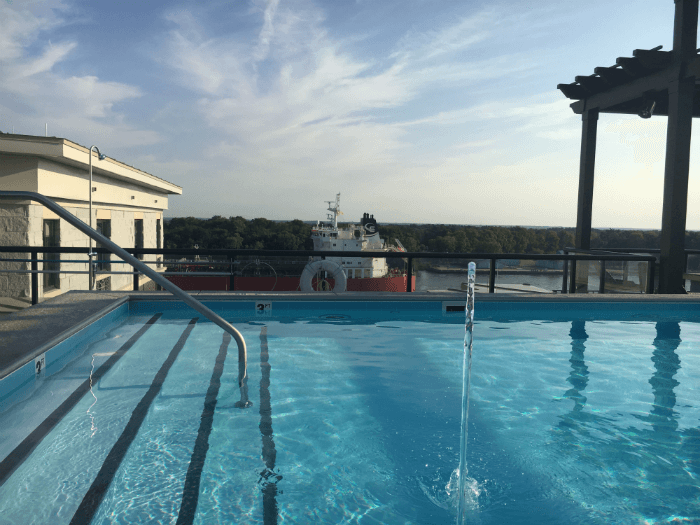 rooftop pool hotel savannah homewood suites