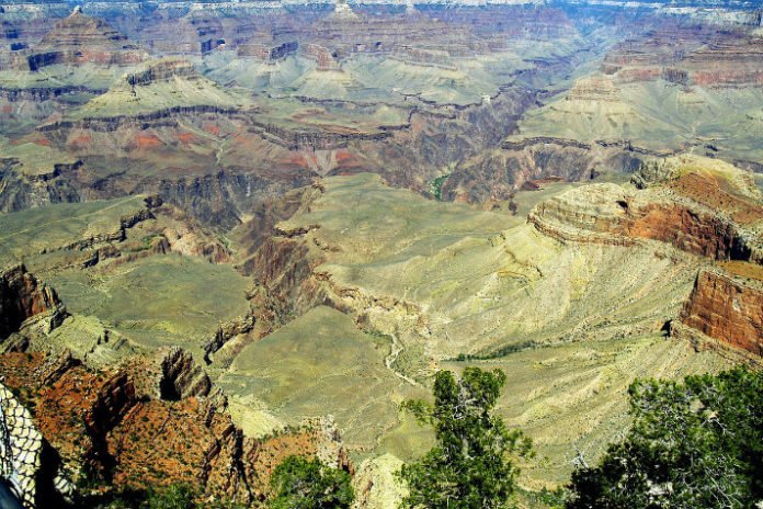 Discounted helicopter tour from Las Vegas to Grand Canyon