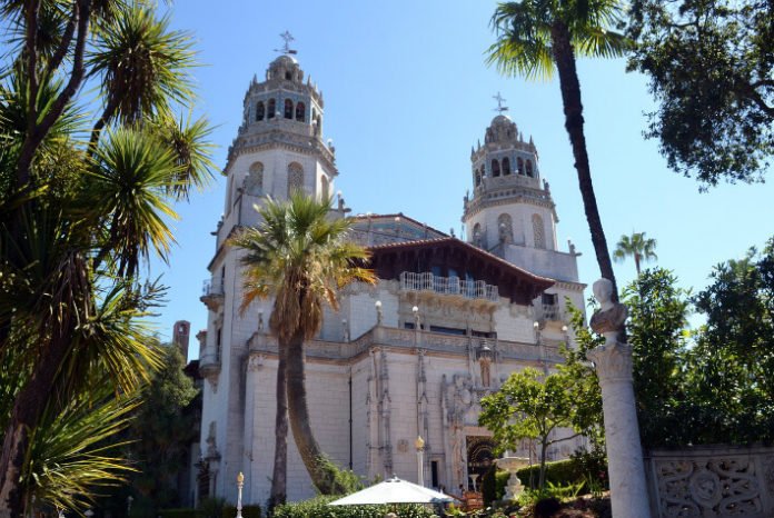 Save 10% off Yosemite National Park & Hearst Castle tour