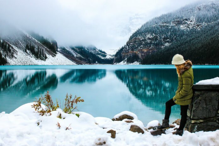 Save 10% on Canadian Rockies Winter Wonderland tour see Banff Yoho Lake Louise