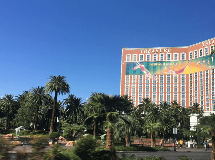 Top 10 Vegas hotel deals TI, Desert Paradise, Renaissance, Westgate Flamingo Bay, SLS, Polo Towers