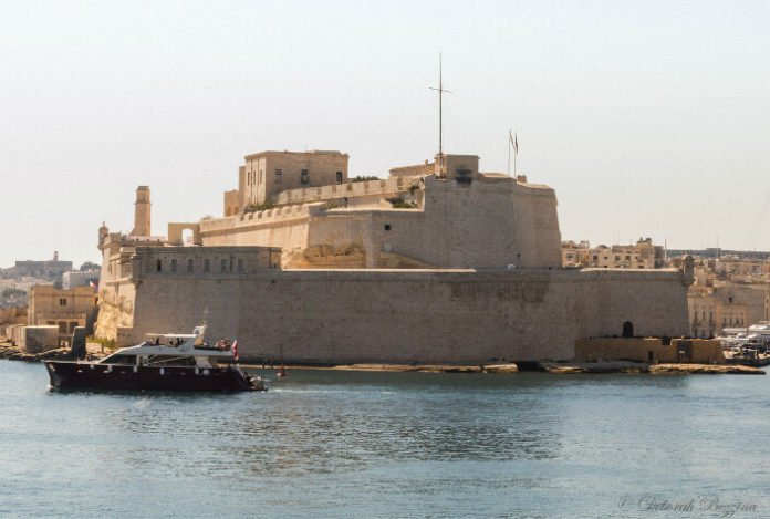 Save up to 50% on Malta restaurants, museums, tours, boat rides, cruises, aquarium,