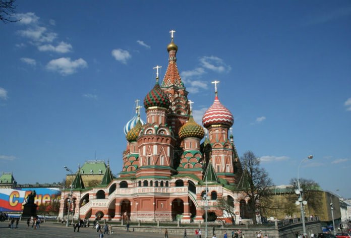 Save $120/person on Russia Highlights tour visit St. Petersburg Moscow Red Square Kremlin