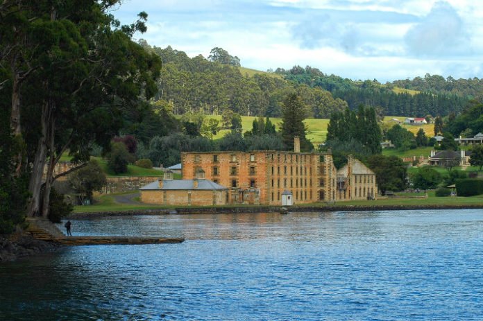 Save 30% on Tasmania attractions Port Arthur, river cruises, jet boats, Seahorse World