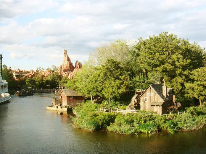 50% off hotel within walking distance of Tokyo Disneyland & Disneysea