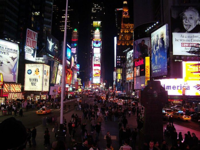 Win trip to New York City airfare & hotel & VIP tickets to Times Square New Year's Eve Party