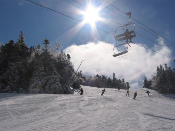 Hampton Inn Littleton New Hampshire hotel packages skiing zipline canopy tours Christmas tree farm wagon ride