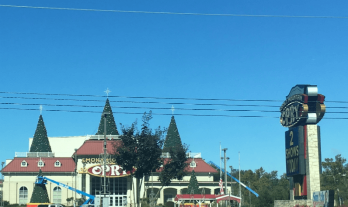 Top 5 ways to spend Christmas in Smoky Mountains Pigeon Forge Gatlinburg