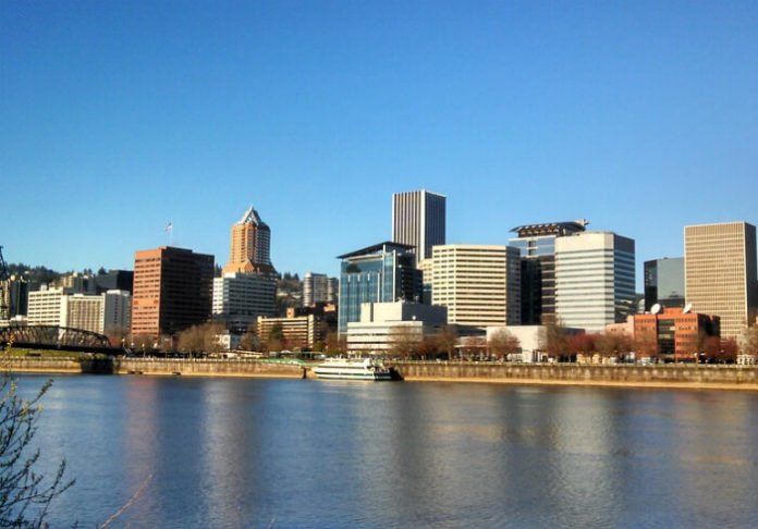 Save up to 30% hotels in Portland Oregon Dossier, Heathman, River's Edge, Sentinel