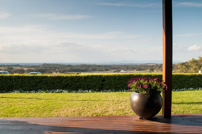 Hunter Valley winery chocolate factory distillery brewhouse tour from Sydney 10% discount