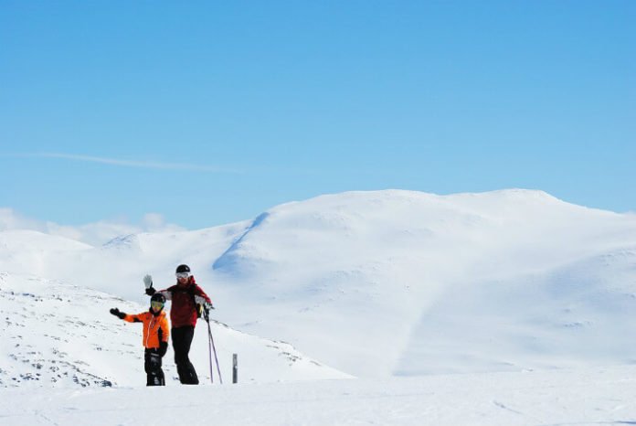 Top 10 Sweden ski resorts enjoy Allpine cross-country skiing snowboarding