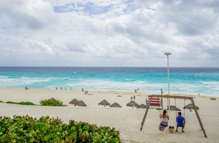 Cheap round trip flight from New York City to Cancun Mexico for $230