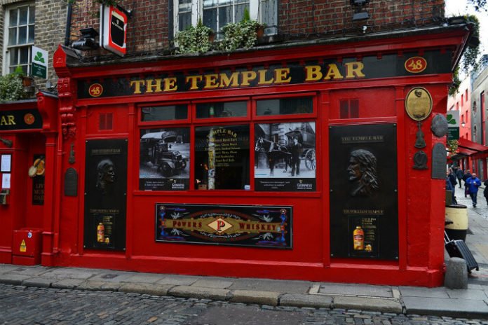 Dublin Ireland hotel deals save up to 20% on hotels near Temple Bar, airport, Cardiff Lane