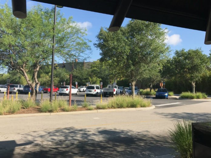 parking lot jambo house animal kingdom lodge disney world