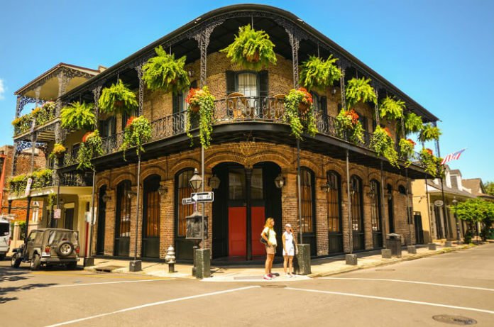 Book cheap flights from Newark, LA, Minneapolis, Orlando, Miami, Baltimore to New Orleans