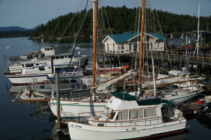 Top Friday Harbor washington hotels san Juan Islands take ferry from Seattle Belllingham