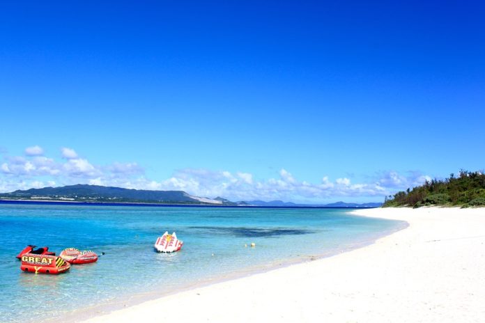 Top 7 Okinawa Japan hotel deals save money on beach aquarium castle travel