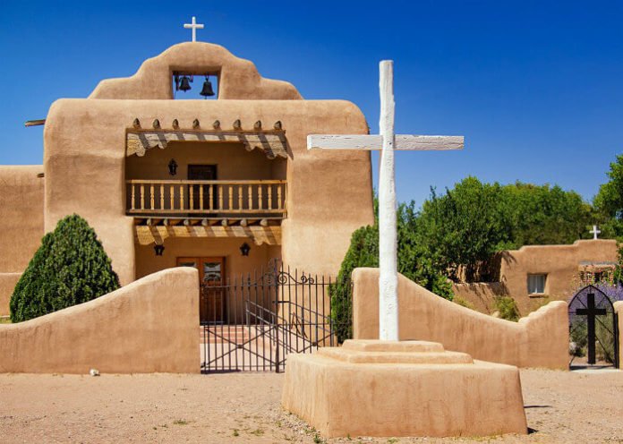 Win a free trip to Abiquiu New Mexico hotel travel expenses