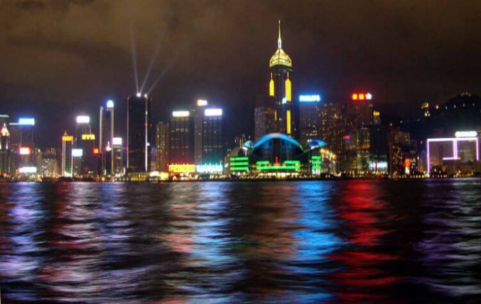 Cheap nonstop roundtrip flight from Los Angeles to Hong Kong $394