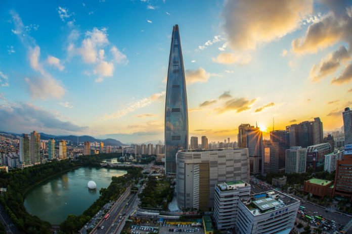 Save 15% at luxury hotel in Lotte World Tower Seoul South Korea