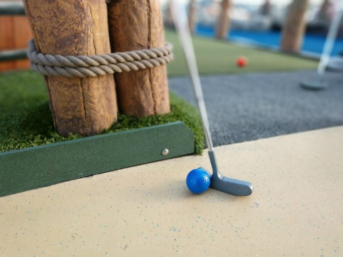 Pigeon Forge Tennessee mini-golf discount prices