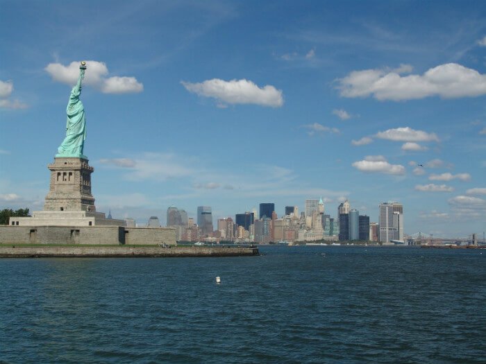 Save on Cinco De Mayo Party Cruise in New York City | Green Vacation Deals