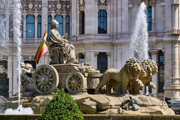 Top 10 best Madrid Spain hotel deals save up to 35%