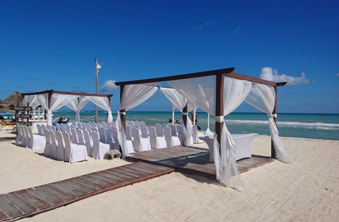 Best luxury resorts for wedding ceremony in Cancun Mexico Hyatt Krystal Westin LeBlanc