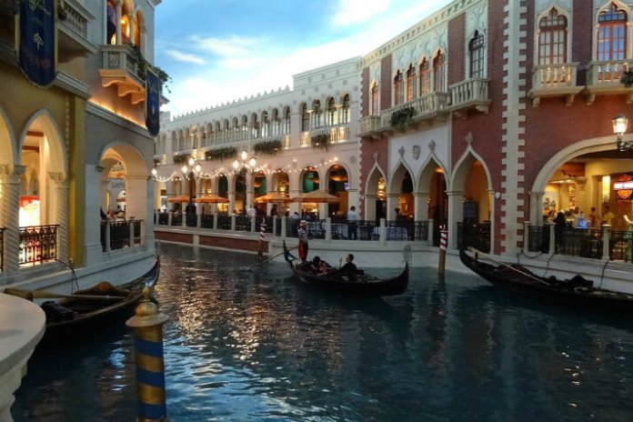 Venetian Las Vegas Mothers Day brunch specials discounted nightly rate