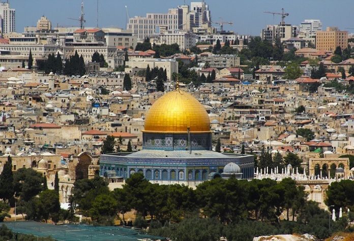 Israel vacation packages book flight from US with hotel in Tel Aviv or Jerusalem save up to $1325