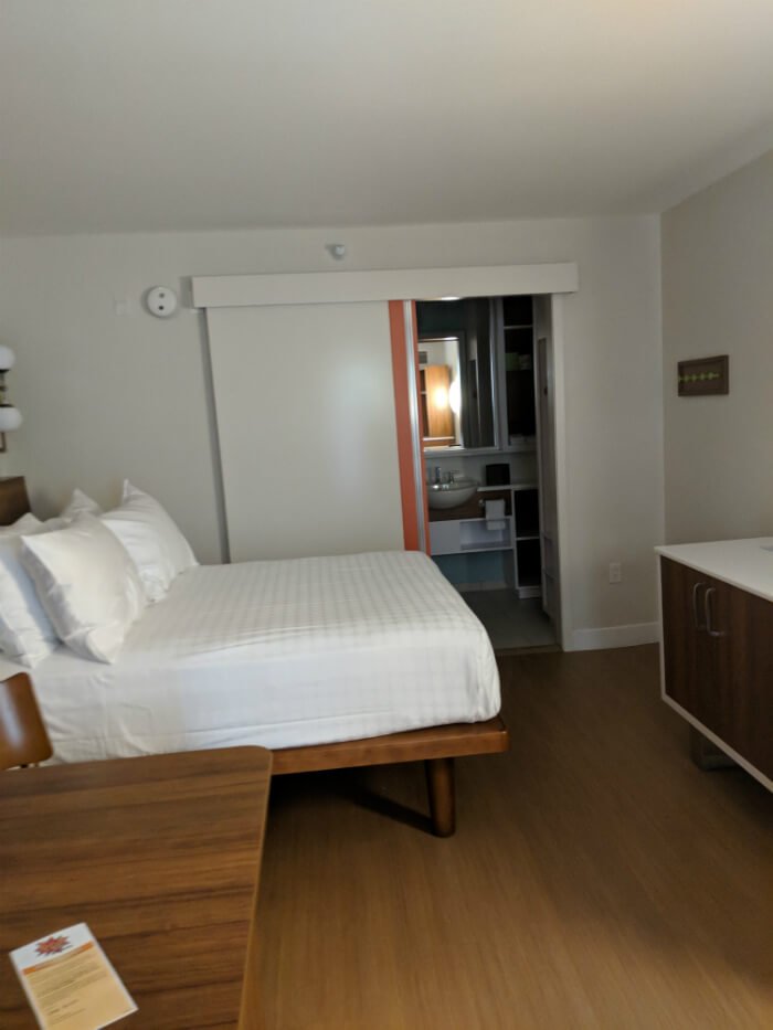 Pop Century hotel room at Disney World value resort