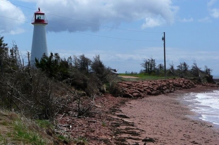 Discounted Prince Edward Island lighthouse & winery tour