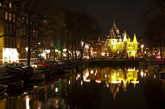 Top 10 Amsterdam Netherlands luxury hotels with spa