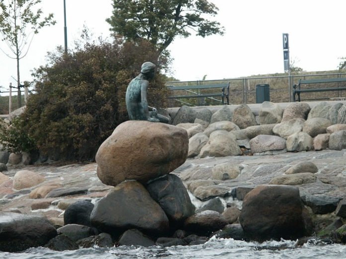 Copenhagen Denmark City Sightseeing Hop on Hop off Tour Coupon Code