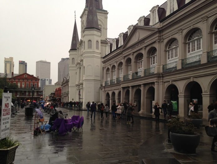 Promo code for hop-on, hop-off bus tour in New Orleans Louisiana