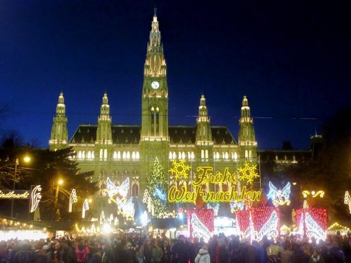 Enjoy Danube River Christmas cruise see Christmas markets of Vienna, Bratislava & Budapest