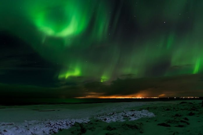 Win flight to Iceland hotel stay Northern Lights